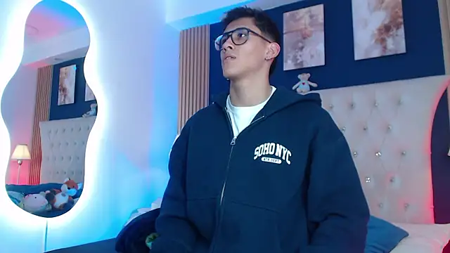 SalvadorFit online show from 03/25/26, 08:19