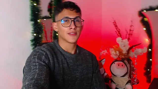 SalvadorFit online show from 12/19/25, 09:17