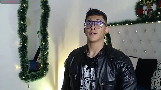 SalvadorFit online show from 12/22/25, 09:26