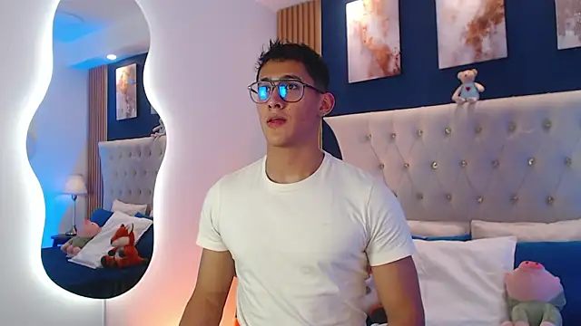 SalvadorFit online show from 02/11/26, 08:41