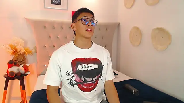 SalvadorFit online show from 10/02/25, 08:23