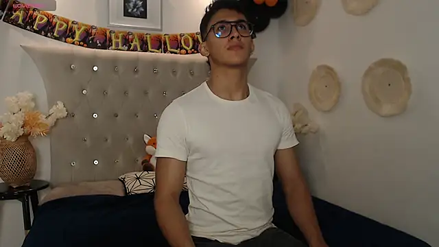 SalvadorFit online show from 10/12/25, 08:21