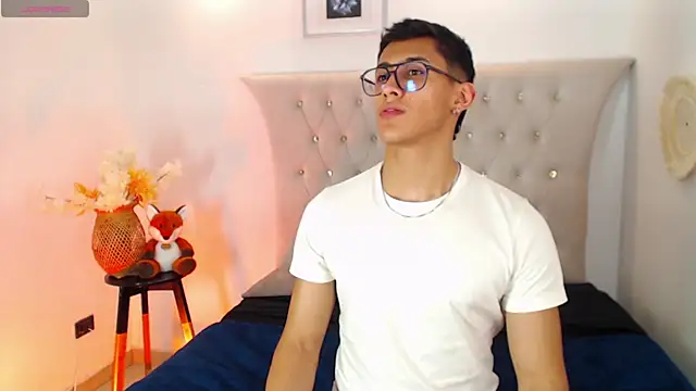 SalvadorFit online show from 09/22/25, 08:26