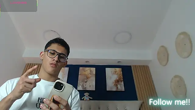 SalvadorFit online show from 03/20/26, 08:32