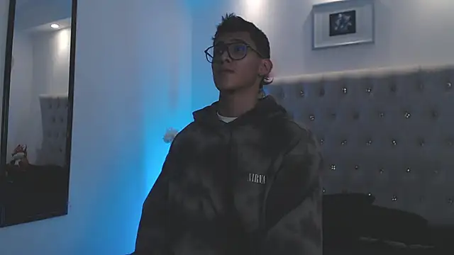 SalvadorFit online show from 09/23/25, 08:27