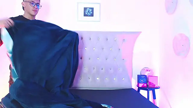 SalvadorFit online show from 11/21/25, 08:41