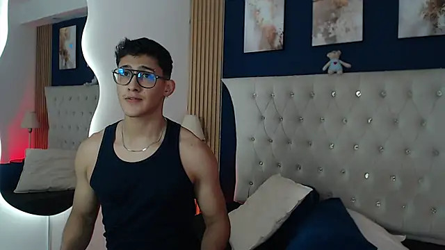 SalvadorFit online show from 03/15/26, 08:16