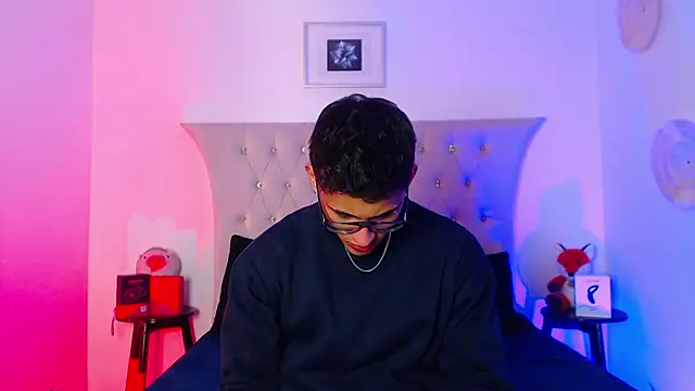 SalvadorFit online show from 11/19/25, 08:31