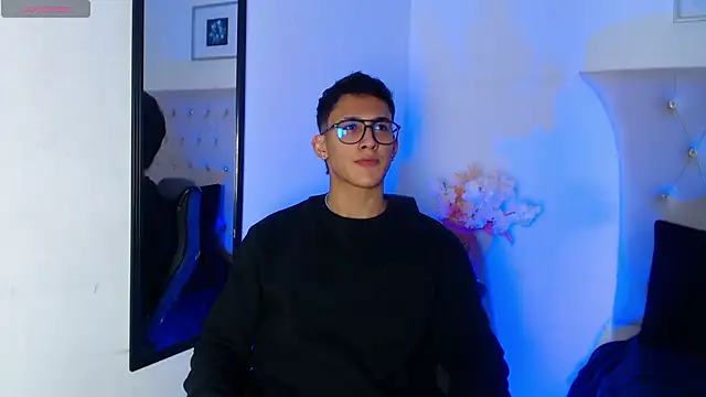 SalvadorFit online show from 11/03/25, 08:23