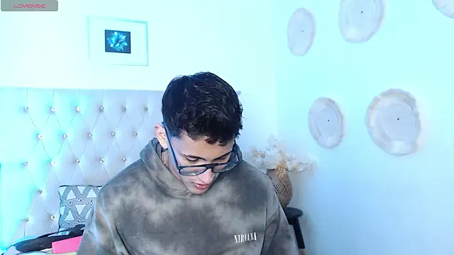 SalvadorFit online show from 11/06/25, 08:24