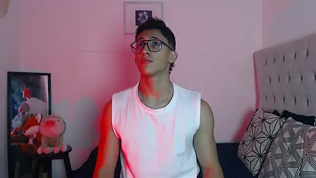 SalvadorFit online show from 11/12/25, 08:45