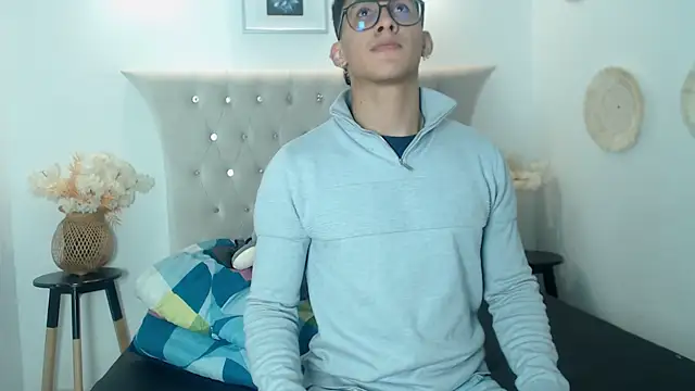 SalvadorFit online show from 11/04/25, 08:34