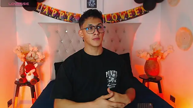 SalvadorFit online show from 10/21/25, 08:30