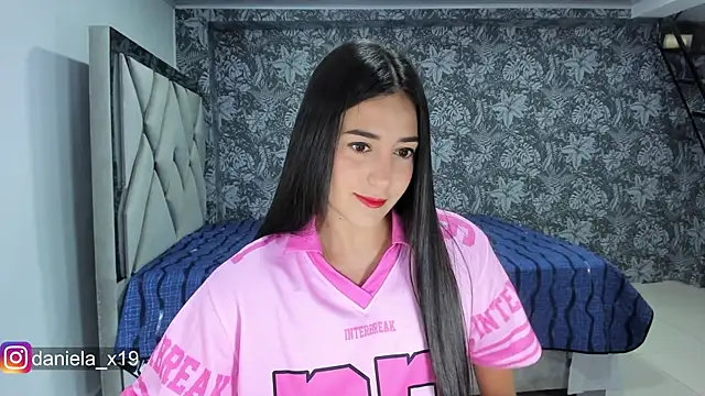 Daniela x19 online show from 04/23/26, 12:39