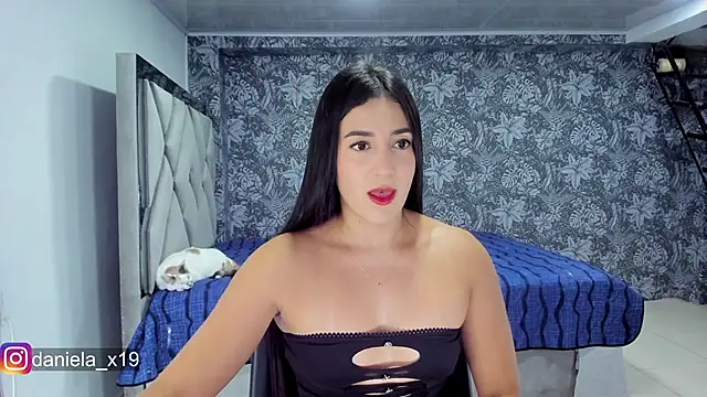 Daniela x19 online show from 04/28/26, 12:42