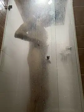 Snapshot of arthurdavies chatting on 10/21/25, 04:45 arthurdavies online show from 10/21/25, 04:45