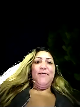 Lunita86 online show from 11/01/25, 02:40