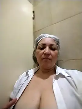 Lunita86 online show from 11/30/25, 02:18