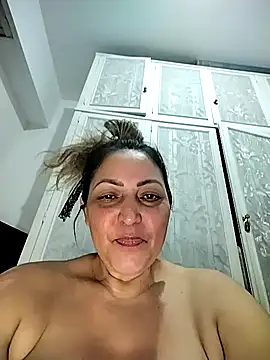 Lunita86 online show from 05/11/26, 03:08