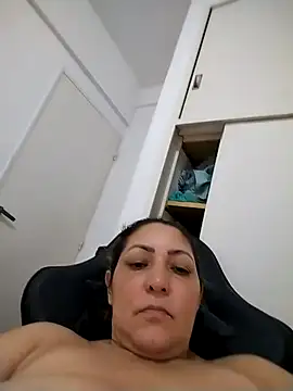 Snapshot of Lunita86 chatting on 02/05/26, 02:24 Lunita86 online show from 02/05/26, 02:24