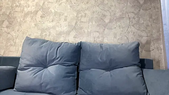 SetsukoBuddemeyer online show from 10/31/25, 12:02