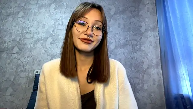 SetsukoBuddemeyer online show from 10/12/25, 01:51