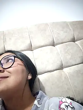 Violettabloom  online show from 10/05/25, 12:12