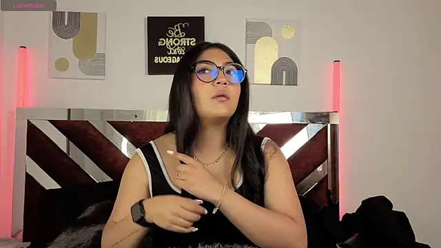 Violettabloom  online show from 09/27/25, 12:44