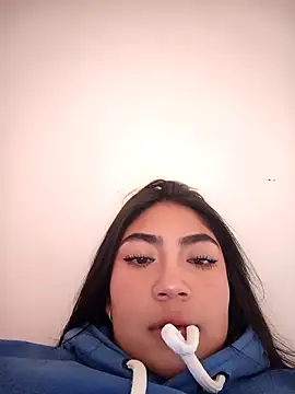 Violettabloom  online show from 10/20/25, 08:09