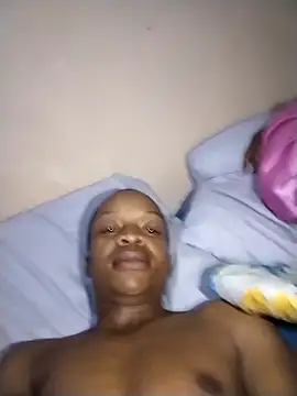 Snapshot of ParisDacelebrity123 chatting on 03/01/26, 10:21 ParisDacelebrity123 online show from 03/01/26, 10:21