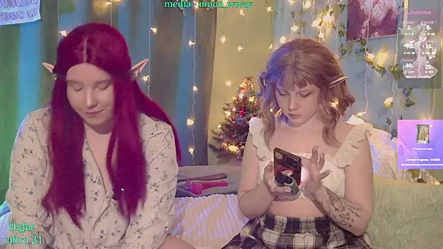 Snapshot of MoonWayWithMemes chatting on 12/21/25, 04:25 MoonWayWithMemes online show from 12/21/25, 04:25