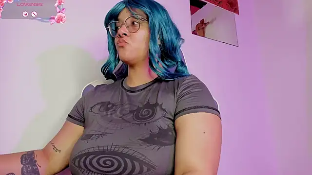 Lilithh Kuro online show from 02/14/26, 12:44