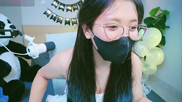 Cherry-26 online show from 11/01/25, 04:12