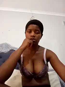Snapshot of Lilmisafrica25 chatting on 10/16/25, 05:38 Lilmisafrica25 online show from 10/16/25, 05:38
