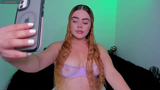 isabella arias2 online show from 09/22/25, 11:55