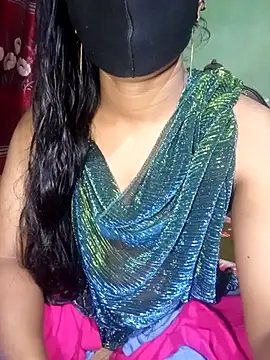 Snapshot of Cute_Couple59 chatting on 04/19/26, 04:08 Cute Couple59 online show from 04/19/26, 04:08