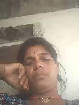 Snapshot of Hott_cutgirl chatting on 10/02/25, 08:18 Hott cutgirl online show from 10/02/25, 08:18