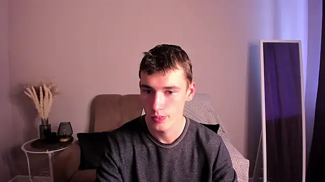 Max Foks online show from 09/24/25, 05:47