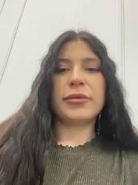 Snapshot of Valerie_Ohara chatting on 10/04/25, 04:47 Valerie Ohara online show from 10/04/25, 04:47