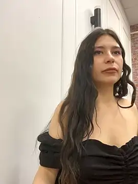 Snapshot of Valerie_Ohara chatting on 10/06/25, 04:24 Valerie Ohara online show from 10/06/25, 04:24