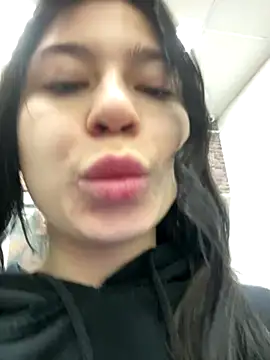 Snapshot of Valerie_Ohara chatting on 09/25/25, 05:35 Valerie Ohara online show from 09/25/25, 05:35