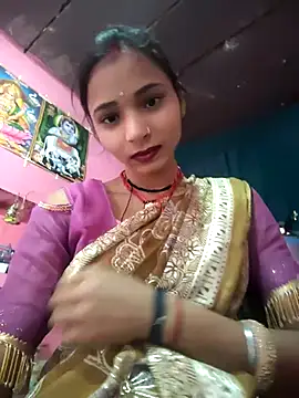 Snapshot of R_Roshni chatting on 05/08/26, 05:00 R Roshni online show from 05/08/26, 05:00