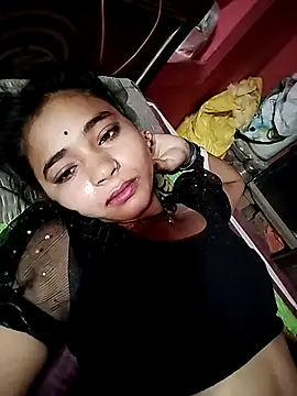 Snapshot of R_Roshni chatting on 10/04/25, 12:01 R Roshni online show from 10/04/25, 12:01