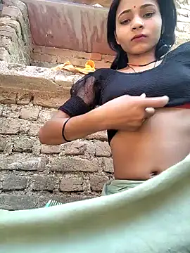 Snapshot of R_Roshni chatting on 04/21/26, 10:00 R Roshni online show from 04/21/26, 10:00