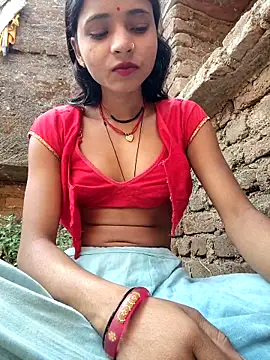 Snapshot of R_Roshni chatting on 05/10/26, 02:37 R Roshni online show from 05/10/26, 02:37
