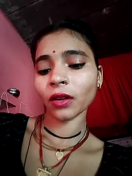 Snapshot of R_Roshni chatting on 10/01/25, 04:39 R Roshni online show from 10/01/25, 04:39