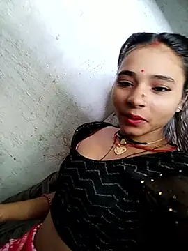 Snapshot of R_Roshni chatting on 09/28/25, 06:31 R Roshni online show from 09/28/25, 06:31