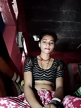 Snapshot of R_Roshni chatting on 09/23/25, 04:52 R Roshni online show from 09/23/25, 04:52