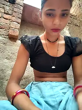 Snapshot of R_Roshni chatting on 04/29/26, 01:15 R Roshni online show from 04/29/26, 01:15