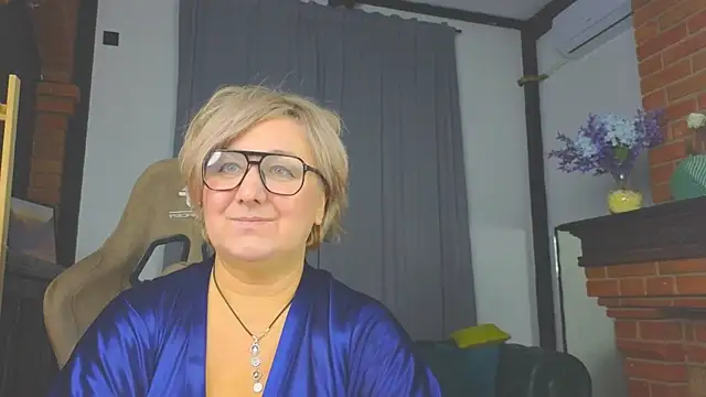 Marta Wils online show from 11/14/25, 10:08